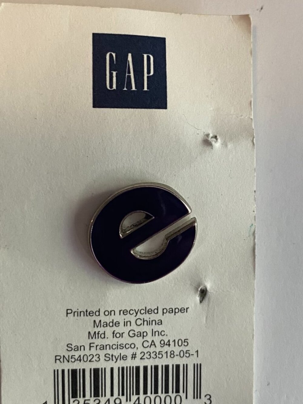 Vintage GAP Alphabet Pin Letter “e”